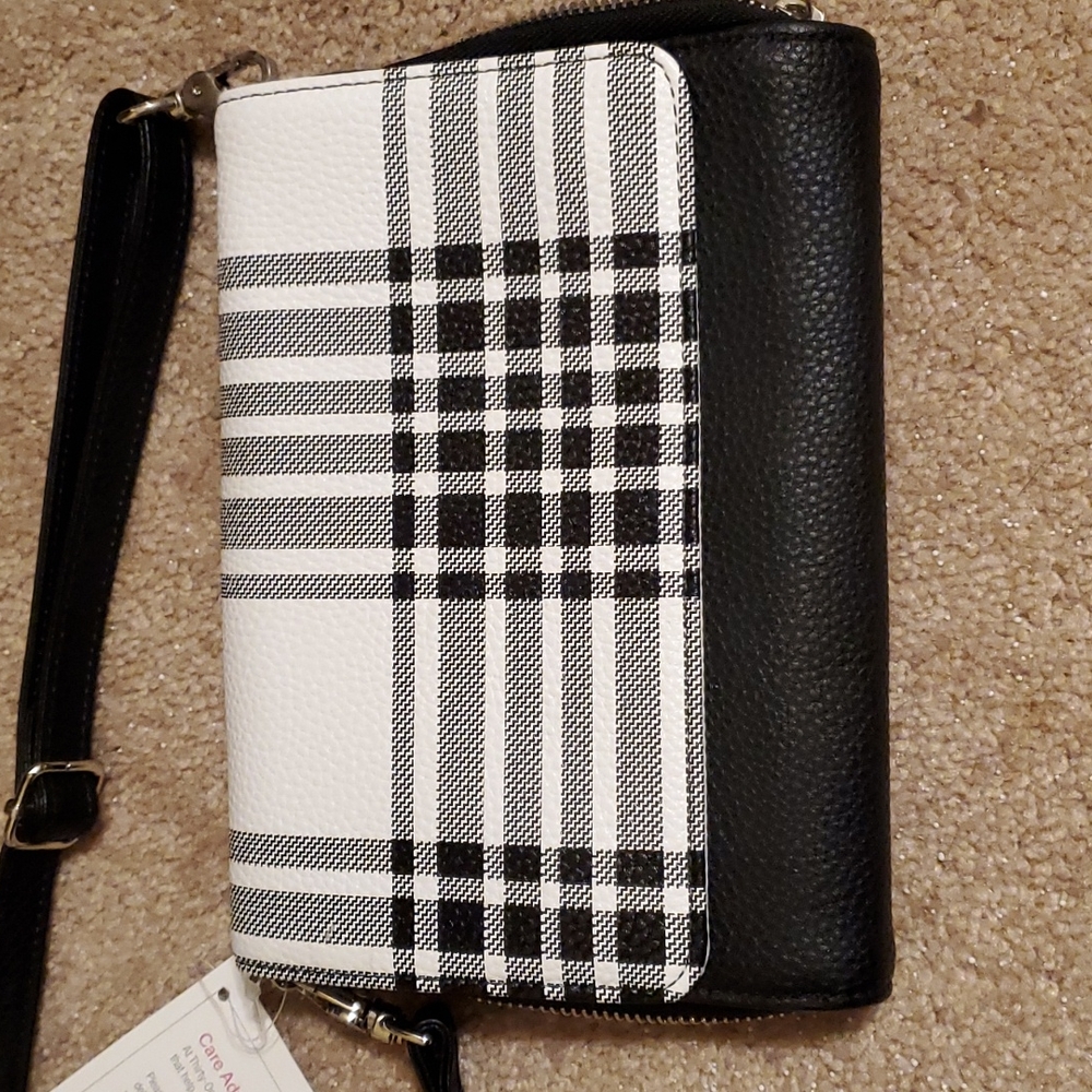Thirty-one Inspired crossbody limited in Buffalo Check Pebble